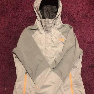 Northface Women’s Lightweight Rain Jacket